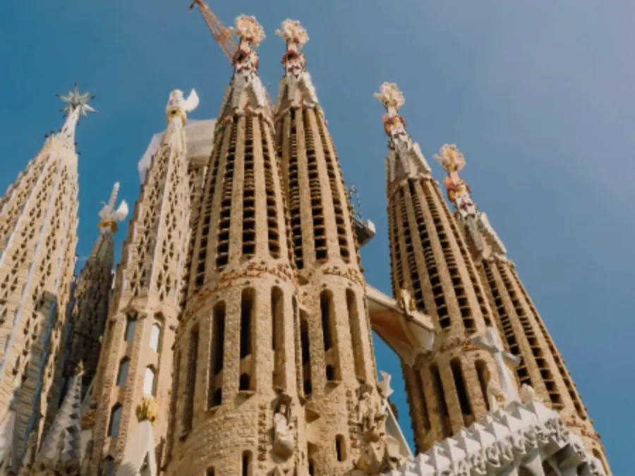 Barcelona Tour Package